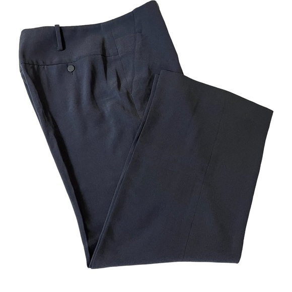 Woman Giorgio Armani Gray Pants-Elegant, like new! - Picture 8 of 8